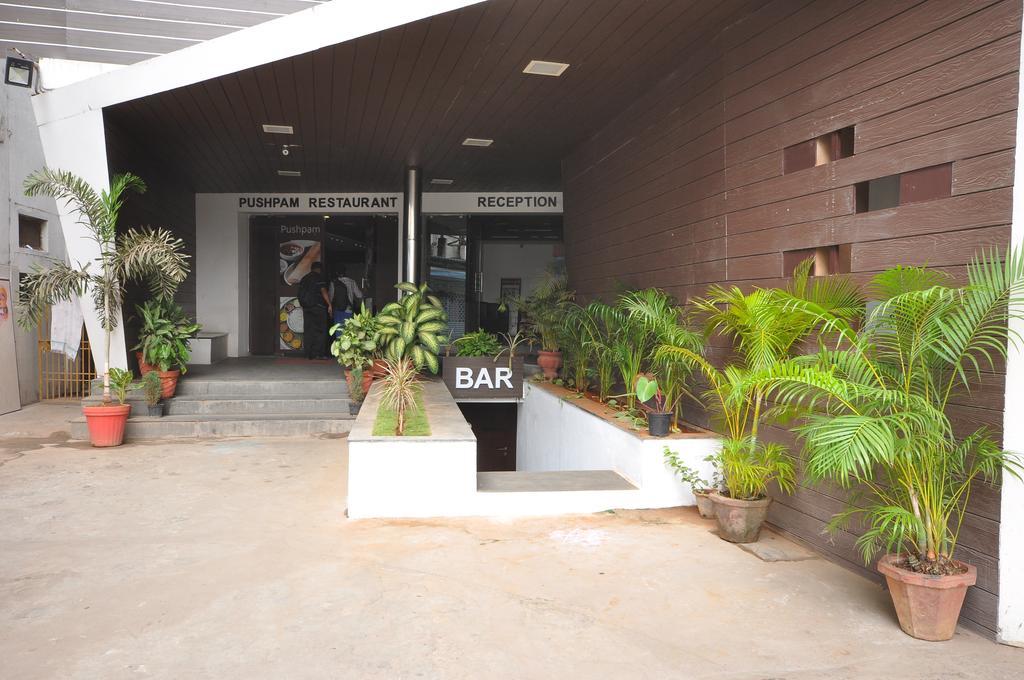 Vijey Hotels Tiruchirappalli Exterior foto